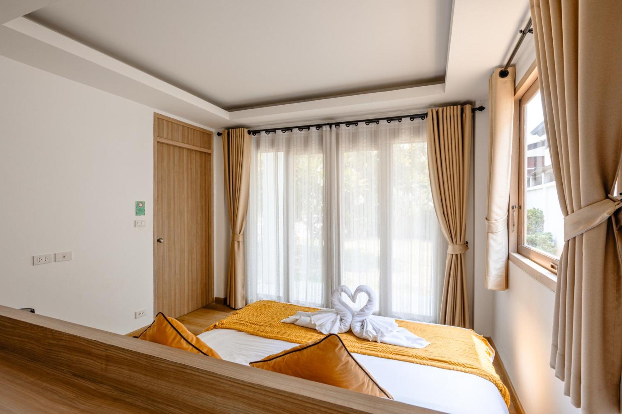 Pousada 5br Poolvilla On The Old Moat ⁜best Location⁜ Chiang Mai